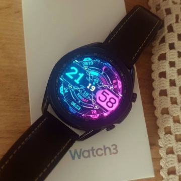 Samsung Galaxy Watch 3 45 mm s dodatnim kožnim remenom