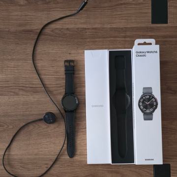 Galaxy Watch6 Classic LTE (43mm) - crna boja + punjač