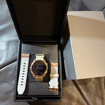 Garmin Fēnix 7S Sapphire Solar - kao NOV, u kutiji