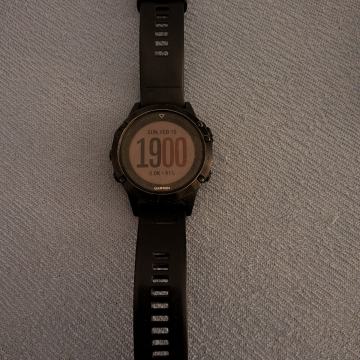 Garmin Fenix 5