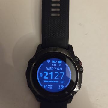 Garmin Fenix 5x, Safirno staklo.Plus orginal novi zamjenski remen.