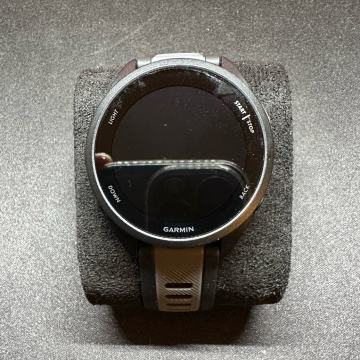 Garmin FORERUNNER 165 music