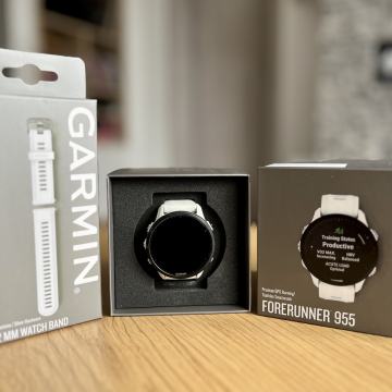 Garmin Forerunner 955 White + NOVI remen