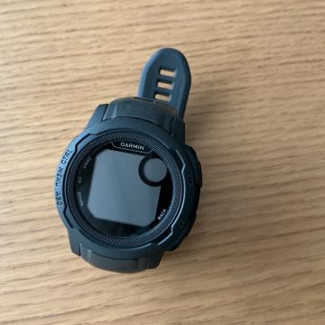 Garmin Instinct 2S pametni sat