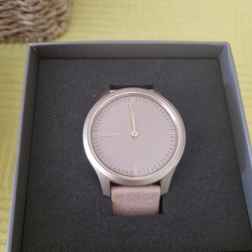 Garmin vivomove style