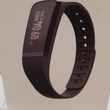 Lenovo G02 fitness band