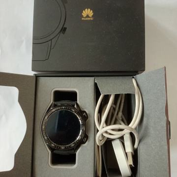 Pametni sat Huawei watch GT