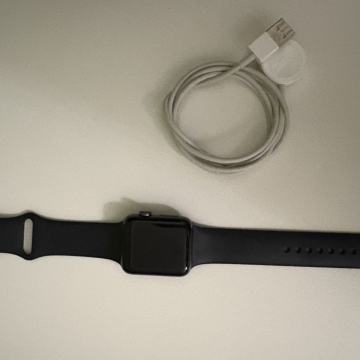 Prodajem Apple iwatch serije4