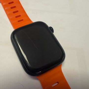 Prodajem Apple Watch serija 9