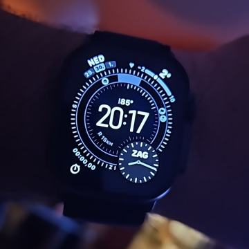 Prodajem Apple Watch 3 ultra  49 mm BlackTitanium .Račun i garancija .