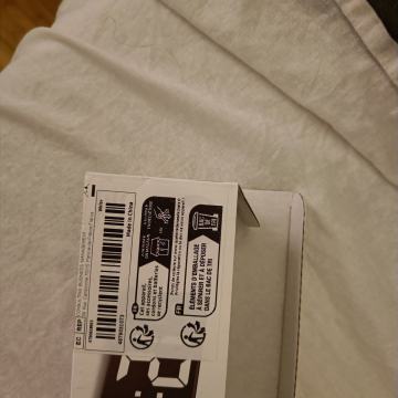 PRODAJEM DIGITALNI STOLNI SAT!