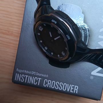 *PRODAJEM Garmin Instict Crossover 110€*