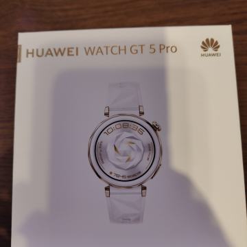 prodajem huawei gt5 pro 42 mm