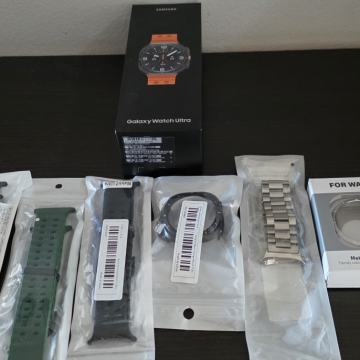 Prodajem Samsung Ultra watch