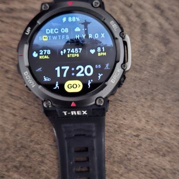 Prodajem T rex2,kao nov.Malo nošen.