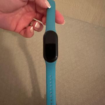 Prodajem xiaomi Smart Band 8