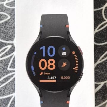 Samsung Galaxy FE watch pametni sat NOVO