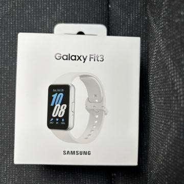 Samsung Galaxy FIT 3, potpuno novi Smart Watch. 0997383279