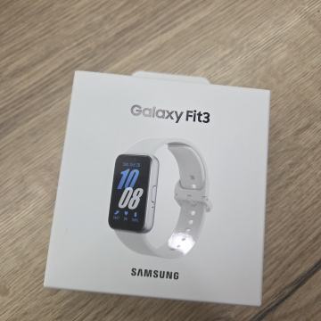 Samsung Galaxy Fit3 - novo, zapakirano