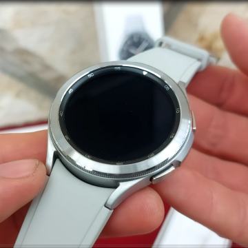 Samsung Galaxy Watch 4 Classic 46mm (VIDEO U OGLASU)