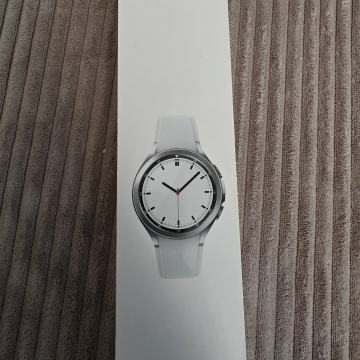 Samsung galaxy watch 4 classic LTE