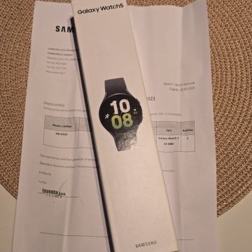 Pametni sat SAMSUNG GALAXY WATCH 5 44mm crni