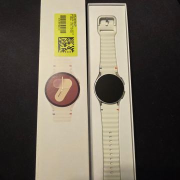 Samsung Galaxy Watch 7 LTE (40mm) - Cream - Kao novo