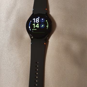 Samsung Galaxy Watch fe