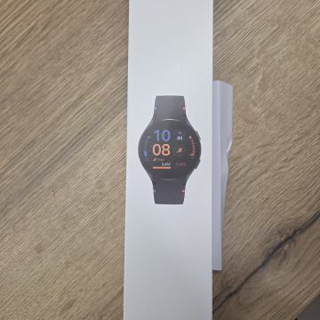 Samsung Galaxy Watch FE - novo zapakirano