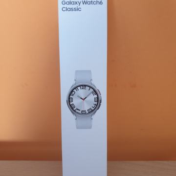 Samsung Galaxy Watch6 Classic 47 mm (srebrni)