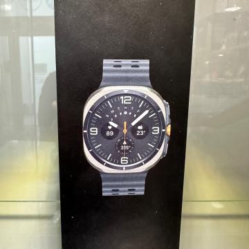 Samsung pametni sat Galaxy Watch Ultra LTE SM-L705FZTAEUE, titanium