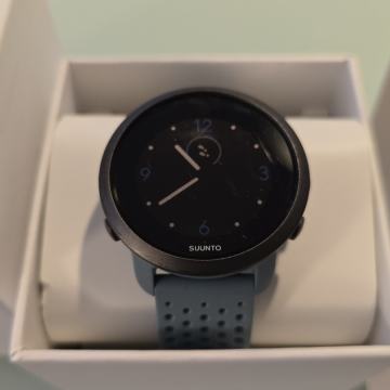 Suunto 3 predivan sportski sat kao nov MADE IN FINLAND