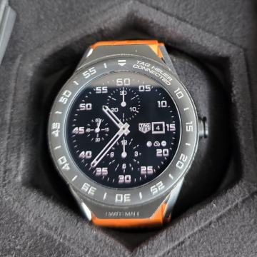 TAG Heuer connected 45 Modular Smartwatch