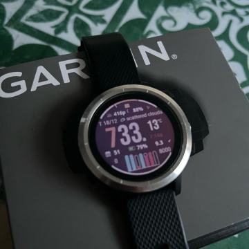 Vivoactive 3 pametni sat