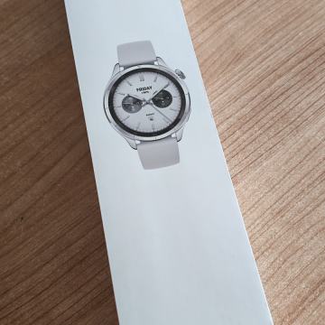 Xiaomi watch S4
