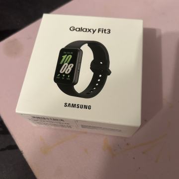 Novi zapakirani Samsung Galaxy Fit 3