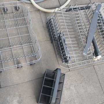 Oprema za posuđe Electrolux ESL5350LO