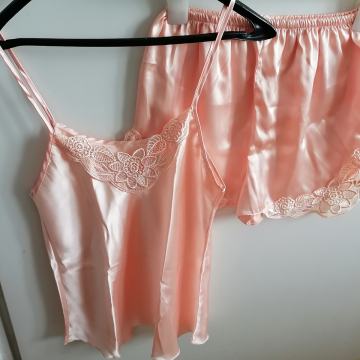 Bebidol pidžama novo, vel 38