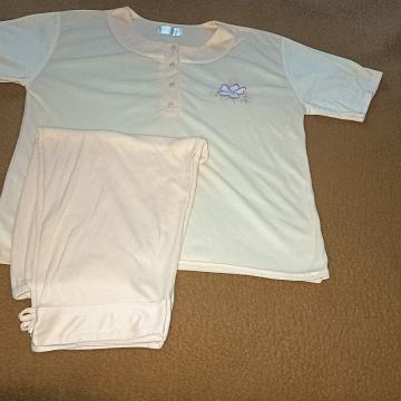 ženska pidzama XL  snizeno