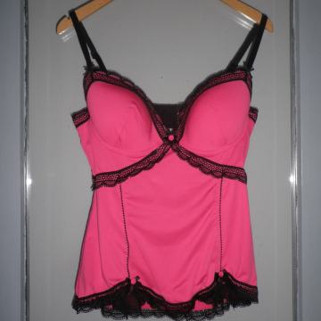 ŽENSKA SPAVAĆICA / MAJICA 75 - 80 B