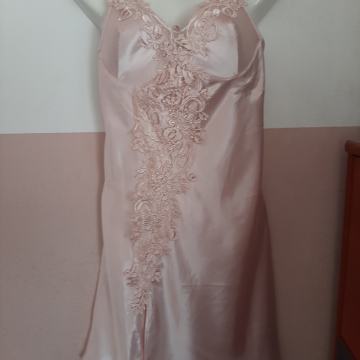 Nova ženska spavaćica