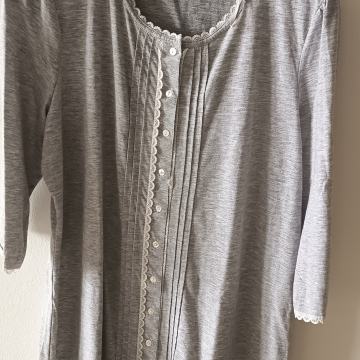 ženska spavačica vel L