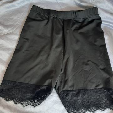 Nove ženske kratke tajice