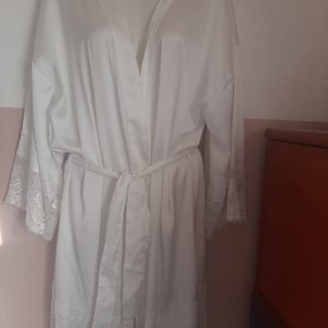 Novi ženski ogrtač