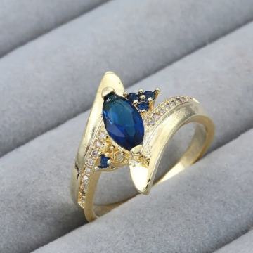 PLAVI SAFIR I CIRKONI PRSTEN