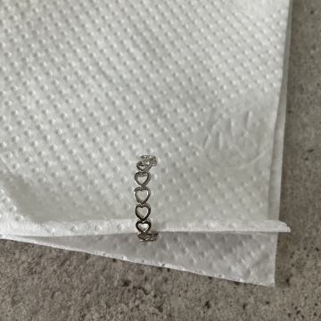 Podesivi prsten, srca