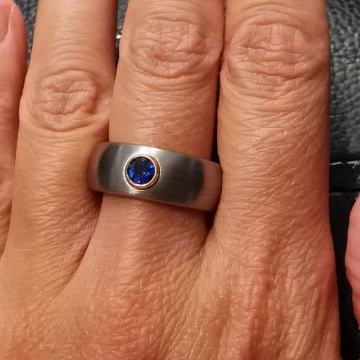 Prsten nehrđajući čelik - 140 kn