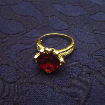 PRSTEN SA CRVENIM CIRKONOM, SREBRO 925, NOV!