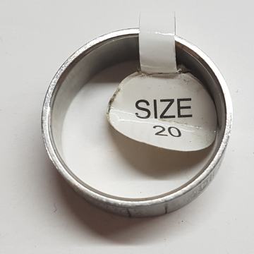 PRSTEN SA ISPISANOM MOLITVOM OČE NAŠ, NE HRĐAJUĆI ČELIK, 20 mm. NOVO