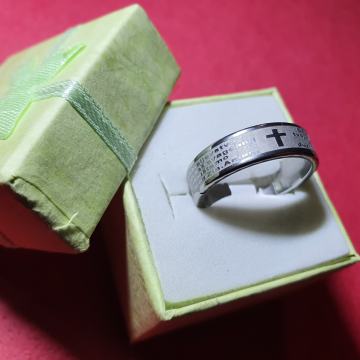 Prsten od kirurškog čelika sa molitvom Oče naš